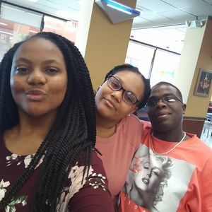 Meet your Posher, Inez